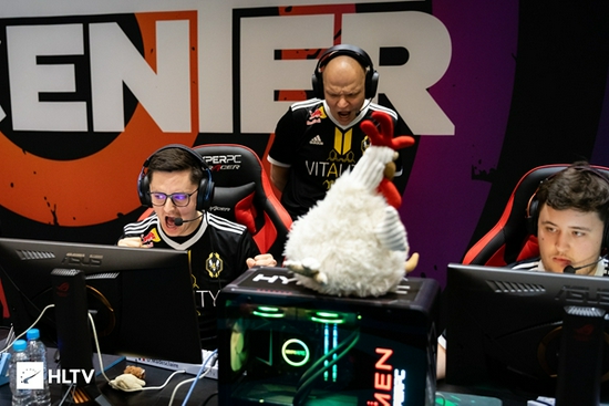 2025年KPL教练格局变化分析与前景展望