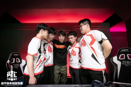 Peyz荣获LOL五杀王称号的背后故事